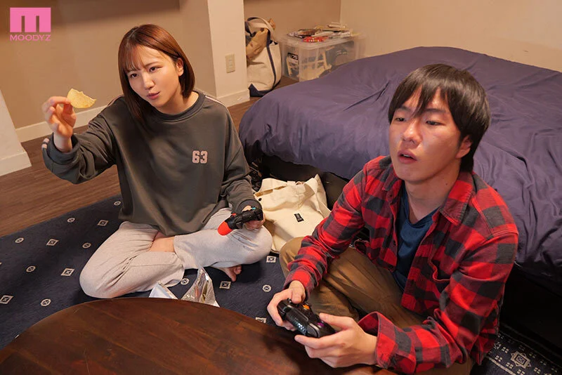 幼馴染とゲームをする天月あず