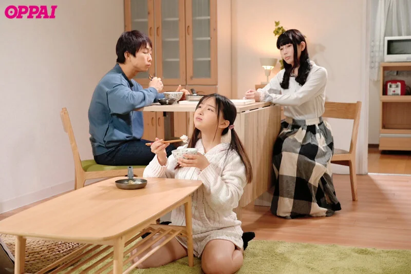 彼女の妹役を好演する楪カレン